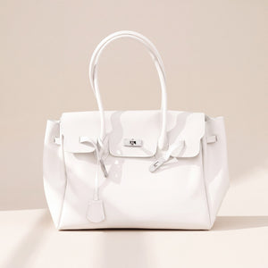 Opaline Pearl — sac à main opaque en TPU mat, blanc nacré, fond ivoire